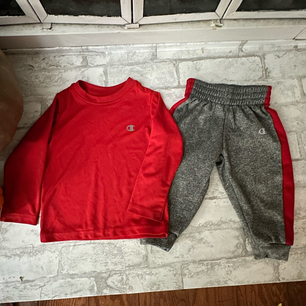 Champion 2 Piece Athletic Set Size 18 months